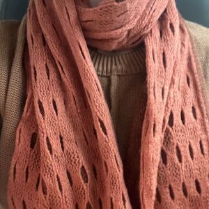 Silk/Polyester Coral and Brown Knit Scarf
